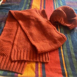 Boden Women’s Scarf 🧣 & beret hat in Rich Orange